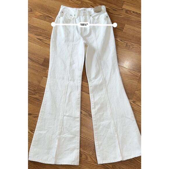 Madewell white high rise Baggy Flare Jeans size 26/US Small - Picture 4 of 13